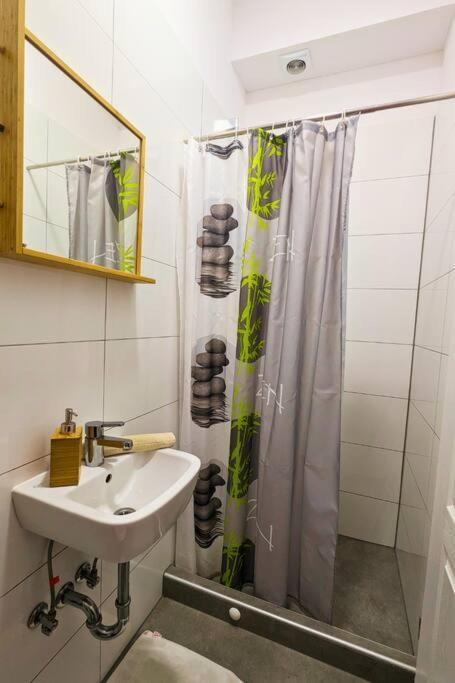 Cozy Ensuite Room In Zagreb Center Esterno foto
